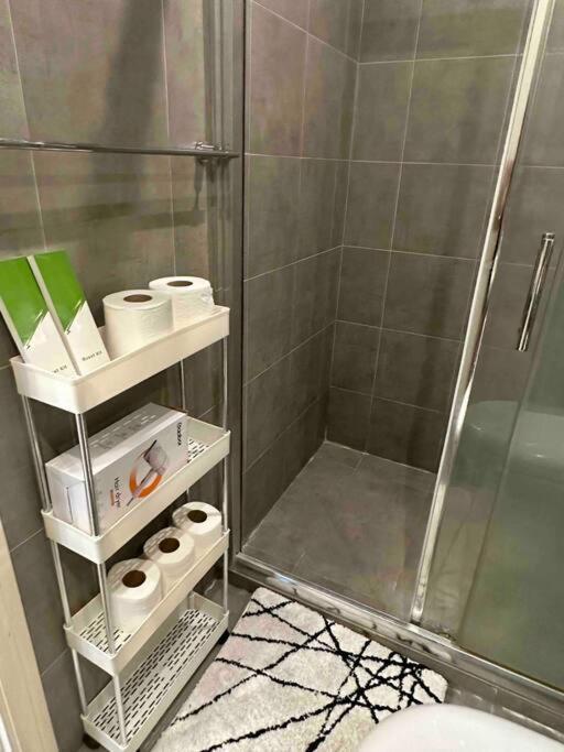 Apartment 45f Gramercy Corner Wifi Netflix Smarttv Free Use Pool Gym