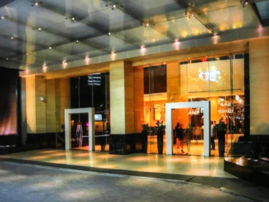 45f Gramercy Corner Wifi Netflix Smarttv Free Use Pool Gym Apartment