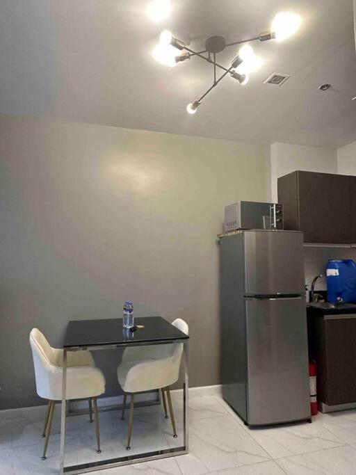 45f Gramercy Corner Wifi Netflix Smarttv Free Use Pool Gym Apartment