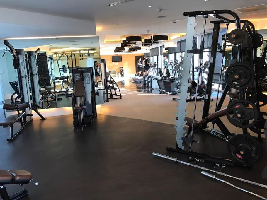 Apartment 45f Gramercy Corner Wifi Netflix Smarttv Free Use Pool Gym *