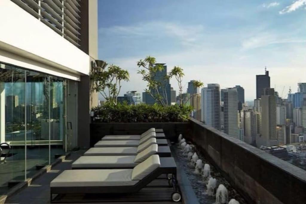 Apartment 45f Gramercy Corner Wifi Netflix Smarttv Free Use Pool Gym Manila