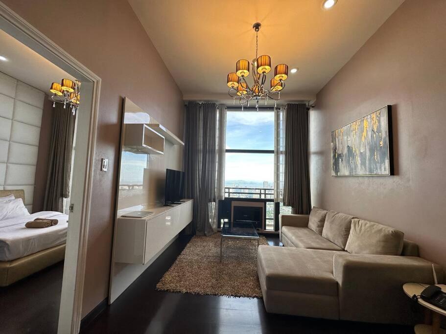 68f 1 Bedroom Penthouse Gramercy Pool Sauna Apartment