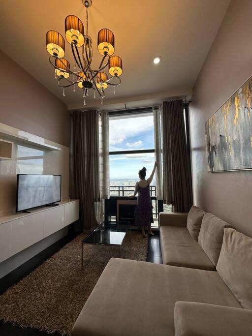 68f 1 Bedroom Penthouse Gramercy Pool Sauna Apartment *