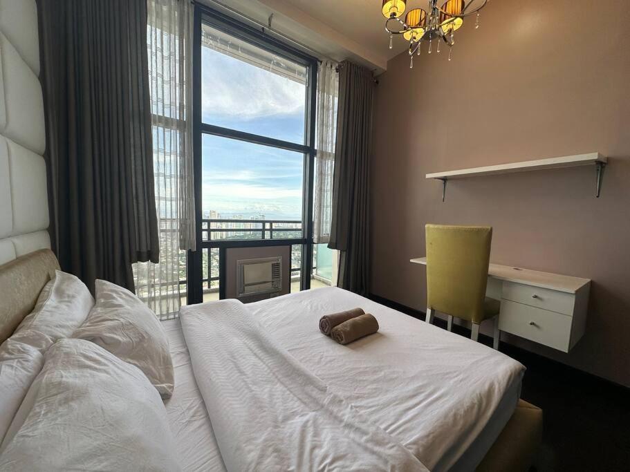 68f 1 Bedroom Penthouse Gramercy Pool Sauna *