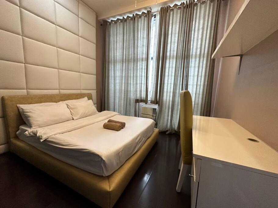Apartment 68f 1 Bedroom Penthouse Gramercy Pool Sauna Manila