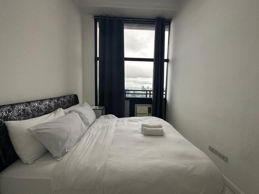 Apartment 64f Spacious 1 Bedroom View Pool Sauna Gym *