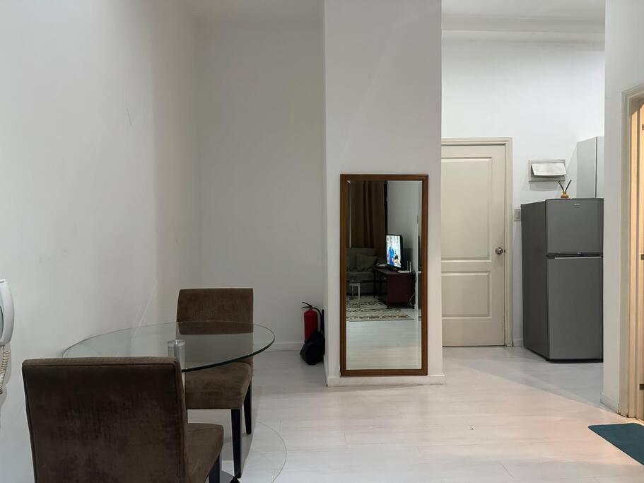 Apartment 64f Spacious 1 Bedroom View Pool Sauna Gym Manila