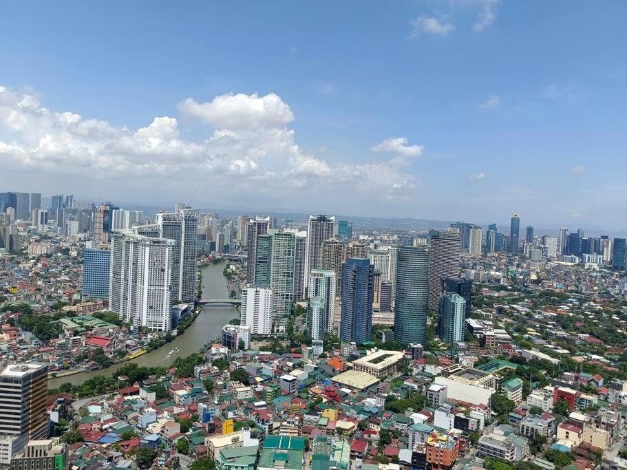 58f Minimalist Panoramic View In Gramercy *