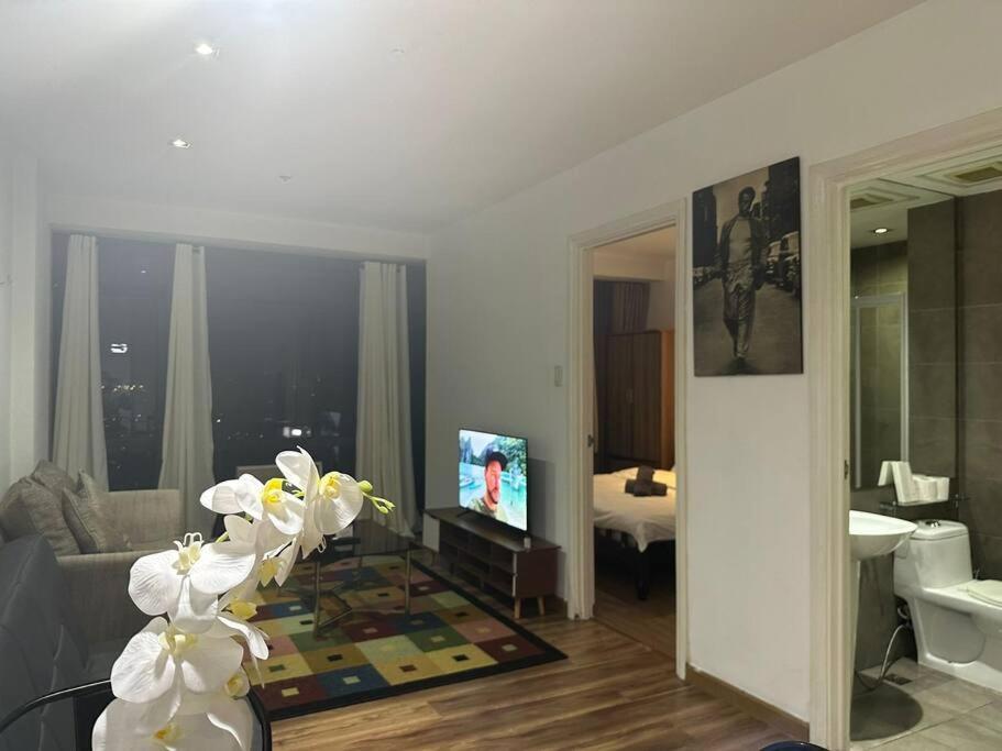 Apartment Spacious Corner 1 Bedroom With Balcony Gramercy Manila