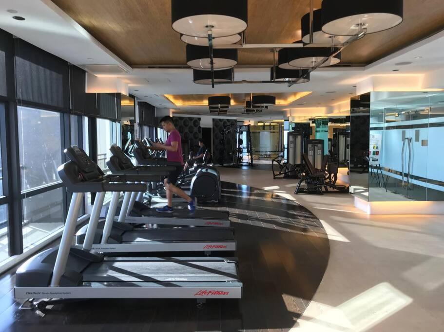 Apartment 54f Gramercy Wifi Netflix Free Use Of Gym Pool Sauna *