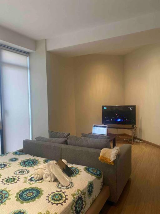 54f Gramercy Wifi Netflix Free Use Of Gym Pool Sauna Apartment