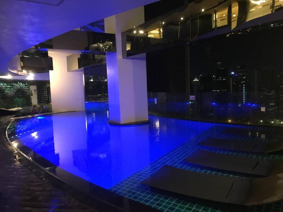 Apartment 54f Gramercy Wifi Netflix Free Use Of Gym Pool Sauna