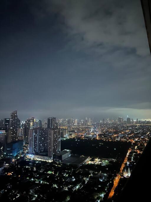 Apartment Gramercy Residences Two Bedroom On 60th Floor Manila