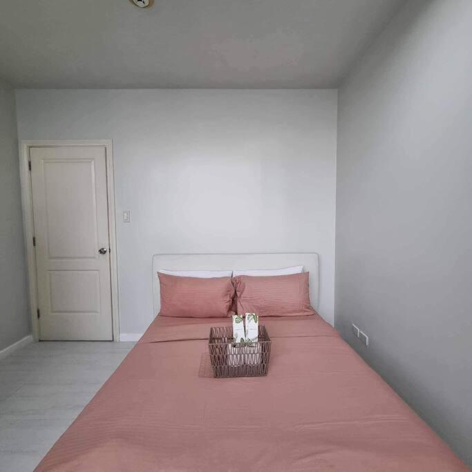 Gramercy Residences Two Bedroom On 60th Floor Apartment