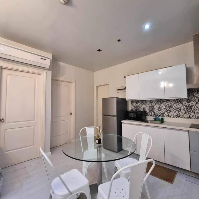 Gramercy Residences Two Bedroom On 60th Floor * Manila