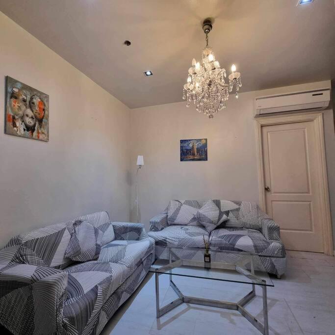 Gramercy Residences Two Bedroom On 60th Floor