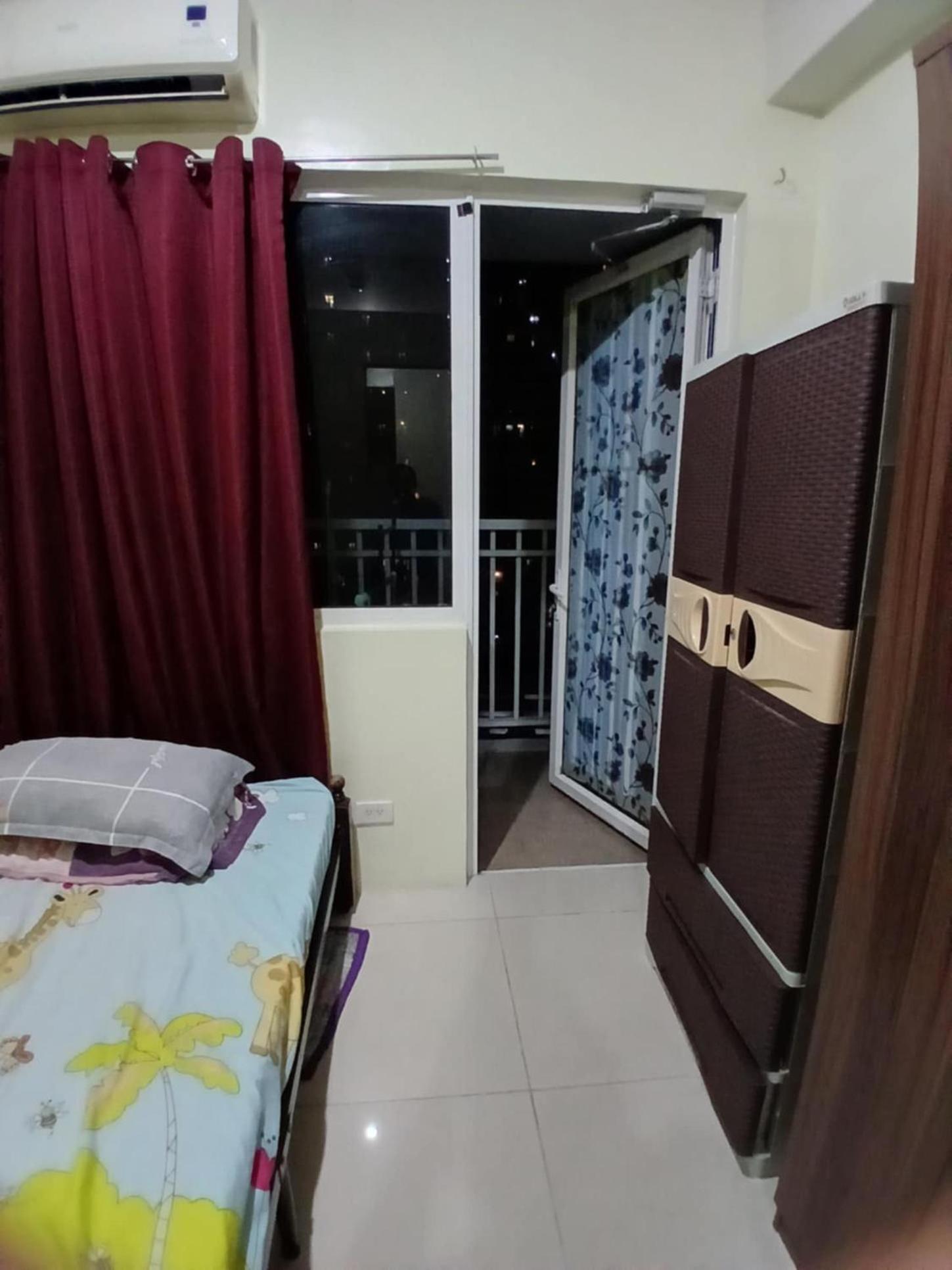 Breeze Residences * Manila