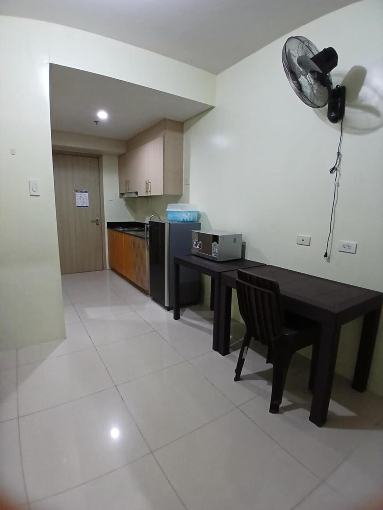 Breeze Residences Apartment