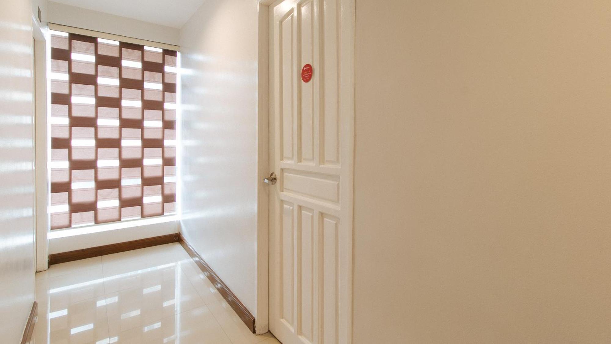 Reddoorz Near Bambang Station 2*