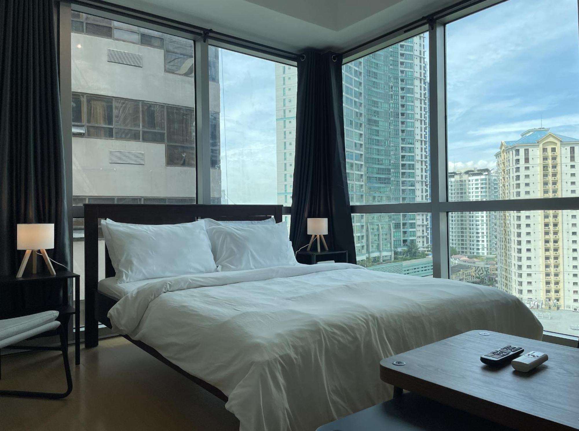Apartment Prime Avant Bgc Location By Ph Staycation *