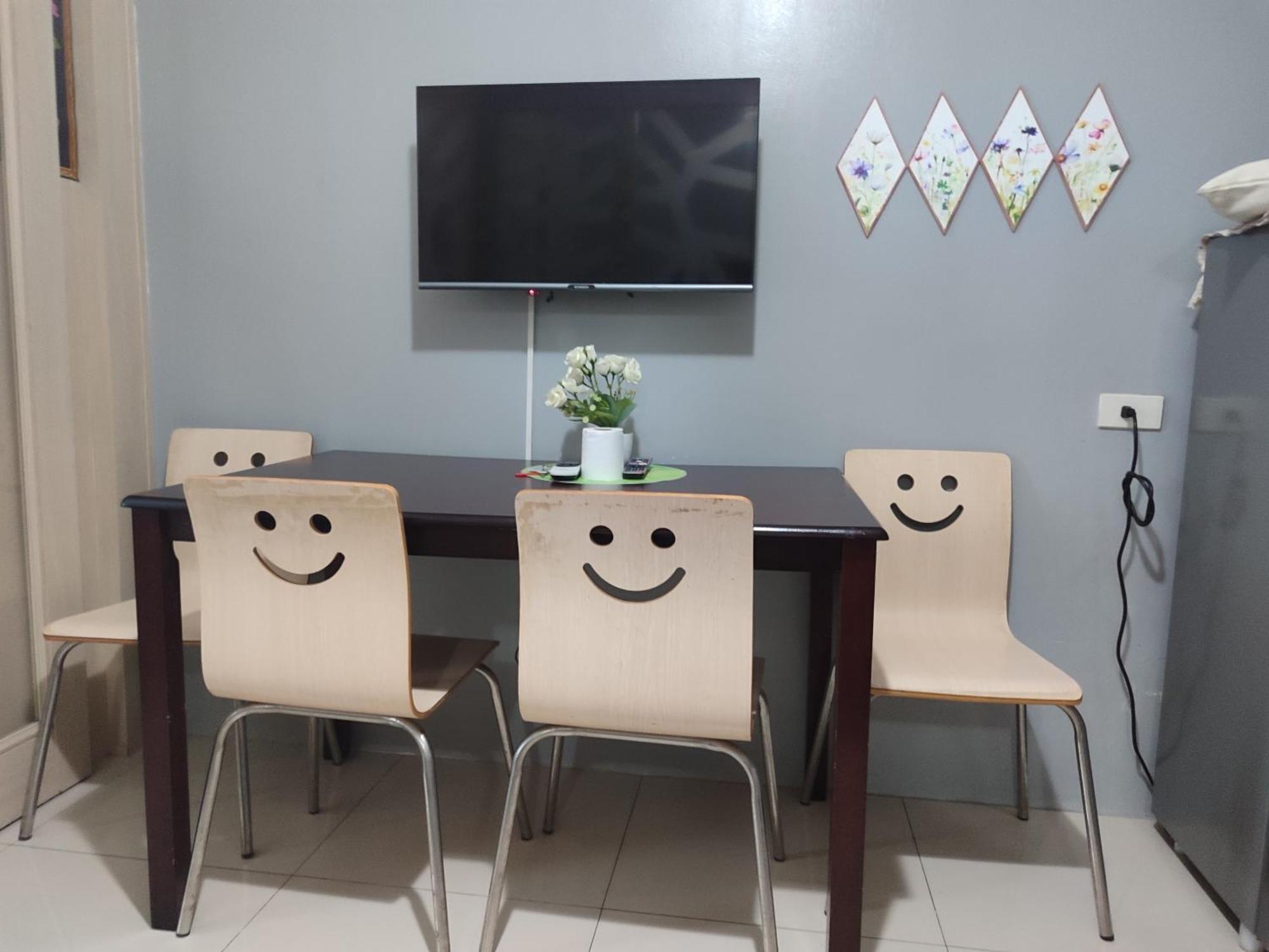 Sea Residences Tower A Staycation Infront Of Moa, Moa Arena, Smx, Ikea, Near Dfa Macapagal, Nu Moa, Picc, World Trade, Star City, Ayala Mall, Parqual Mall, Naia 1,2,3 Apartment *