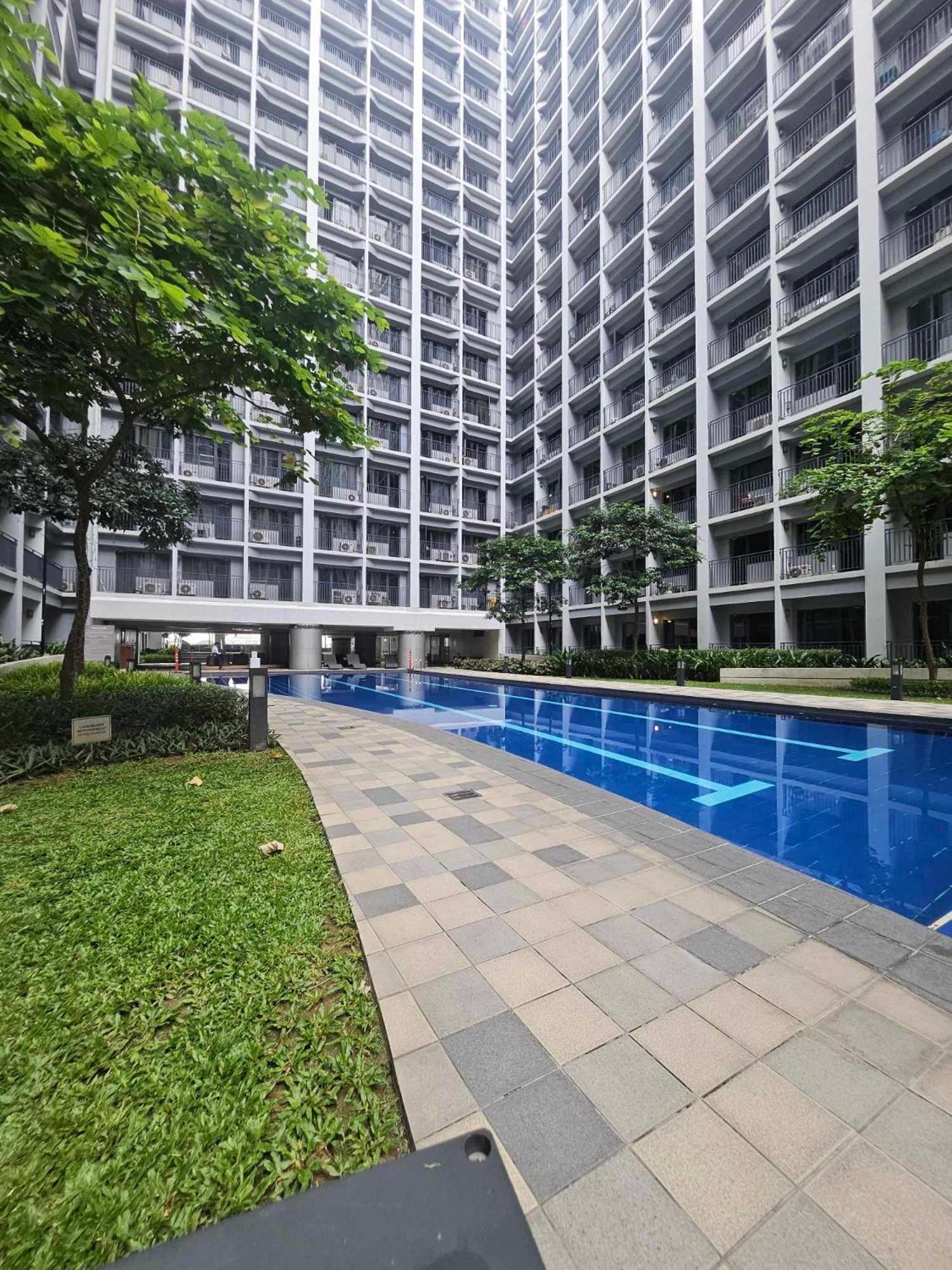 Lourdes' Place, Shore 2-tower 1, 2 Beds, Pasay Near Mall Of * Manila