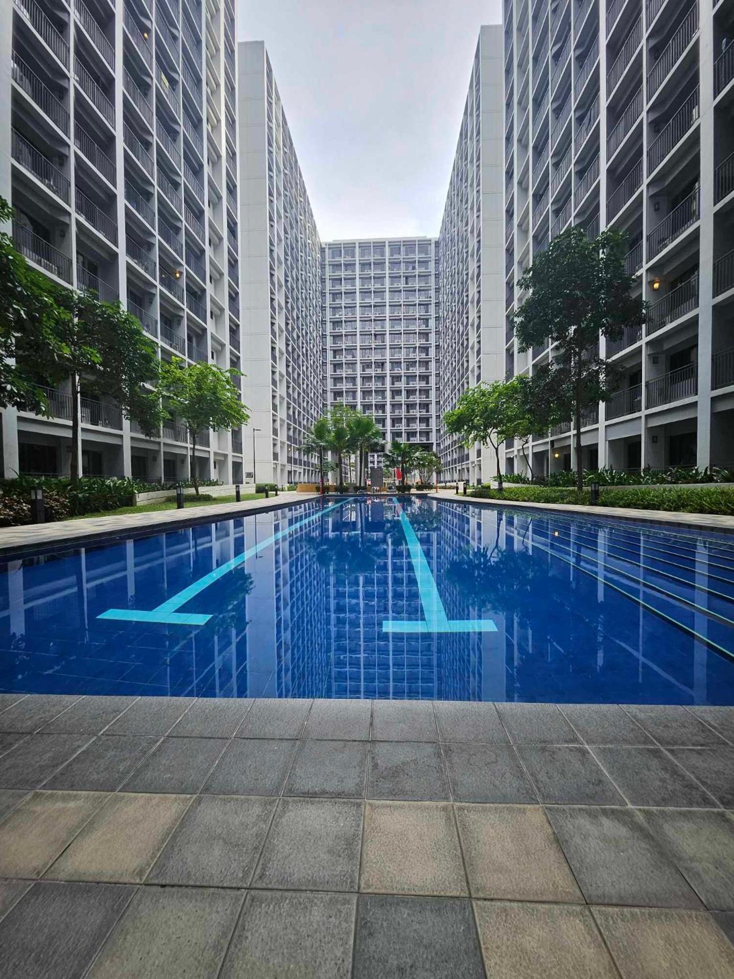 Lourdes' Place, Shore 2-tower 1, 2 Beds, Pasay Near Mall Of *