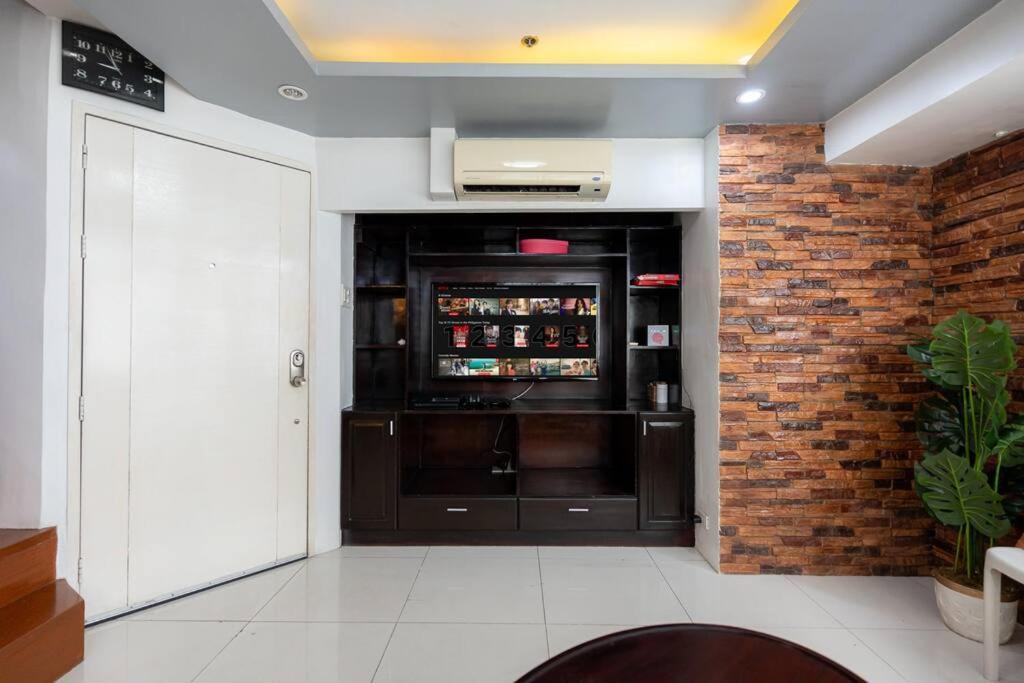 A2j Luxury 2br Loft Bgc Taguig Near High Street Manila