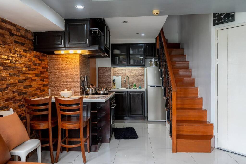 A2j Luxury 2br Loft Bgc Taguig Near High Street * Manila