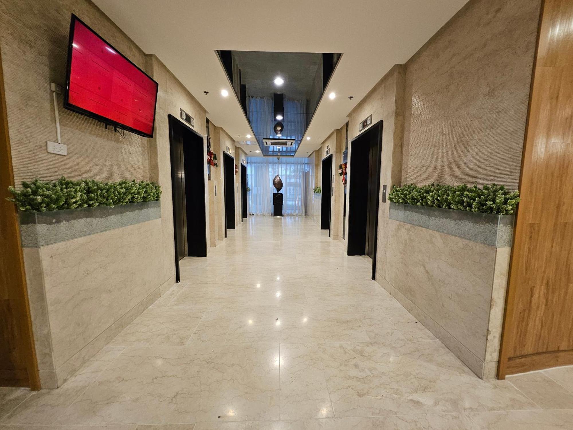 Apartment Lourdes' Place, Shore 2-tower 1, 2 Beds, Pasay Near Mall Of Manila