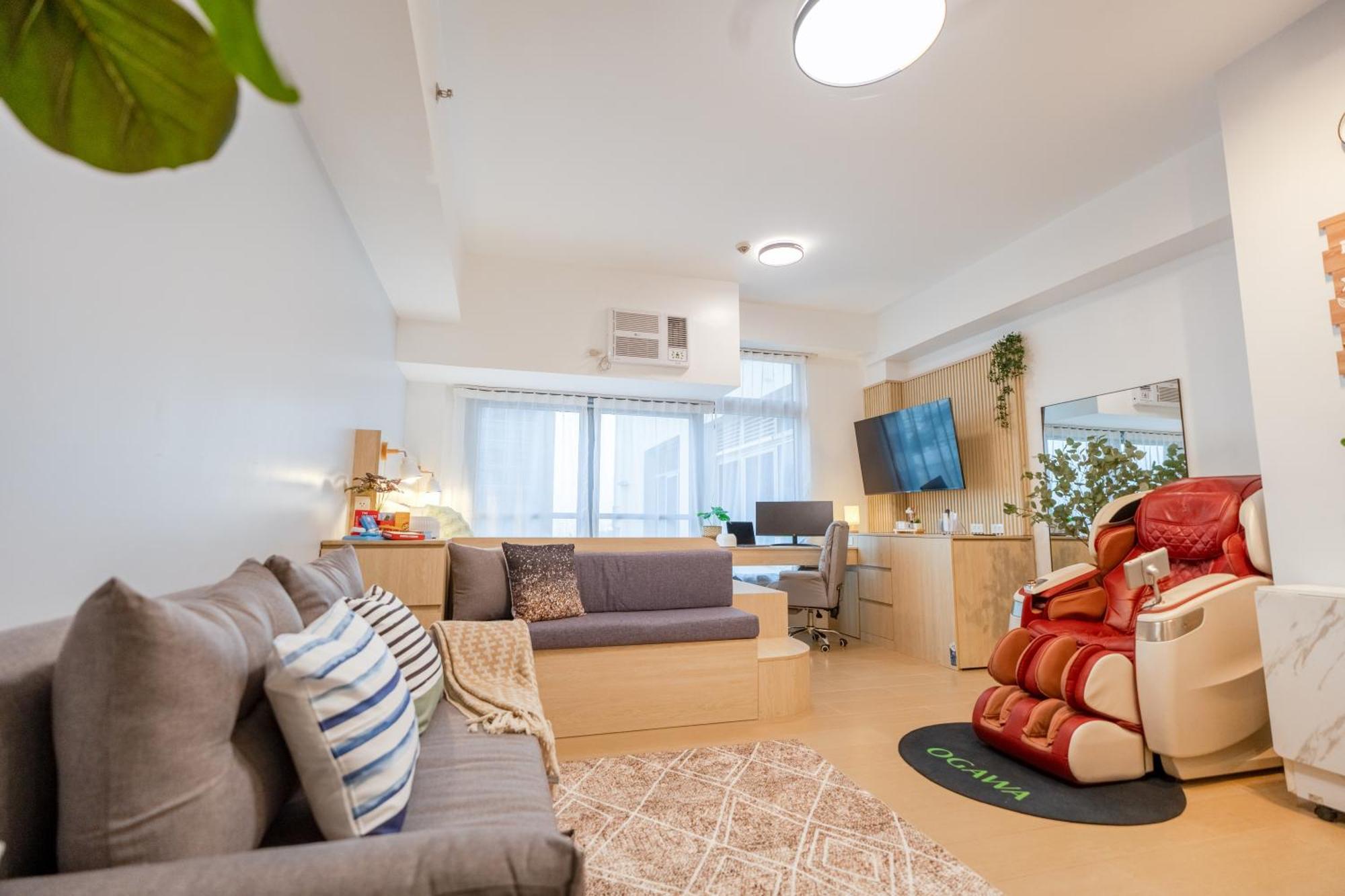 Eastwood Legrand 3 With Ogawa Masterdriveplus, No Pets Allowed Apartment *