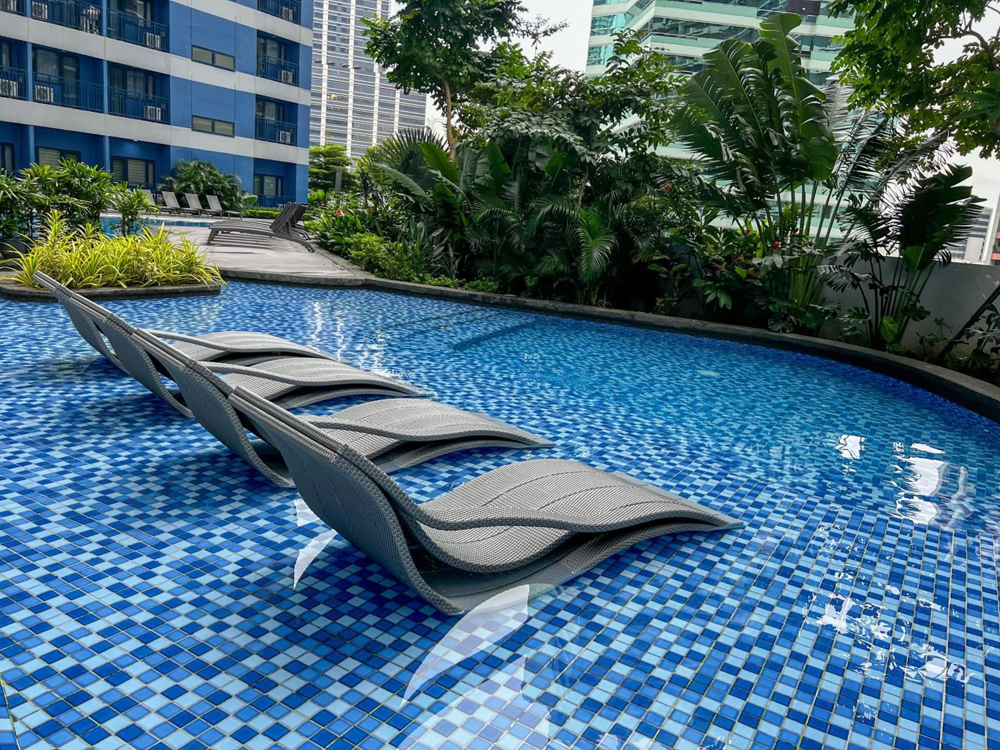 Brand New Casa Airabella With Netflix & Makati Skyline Apartment *