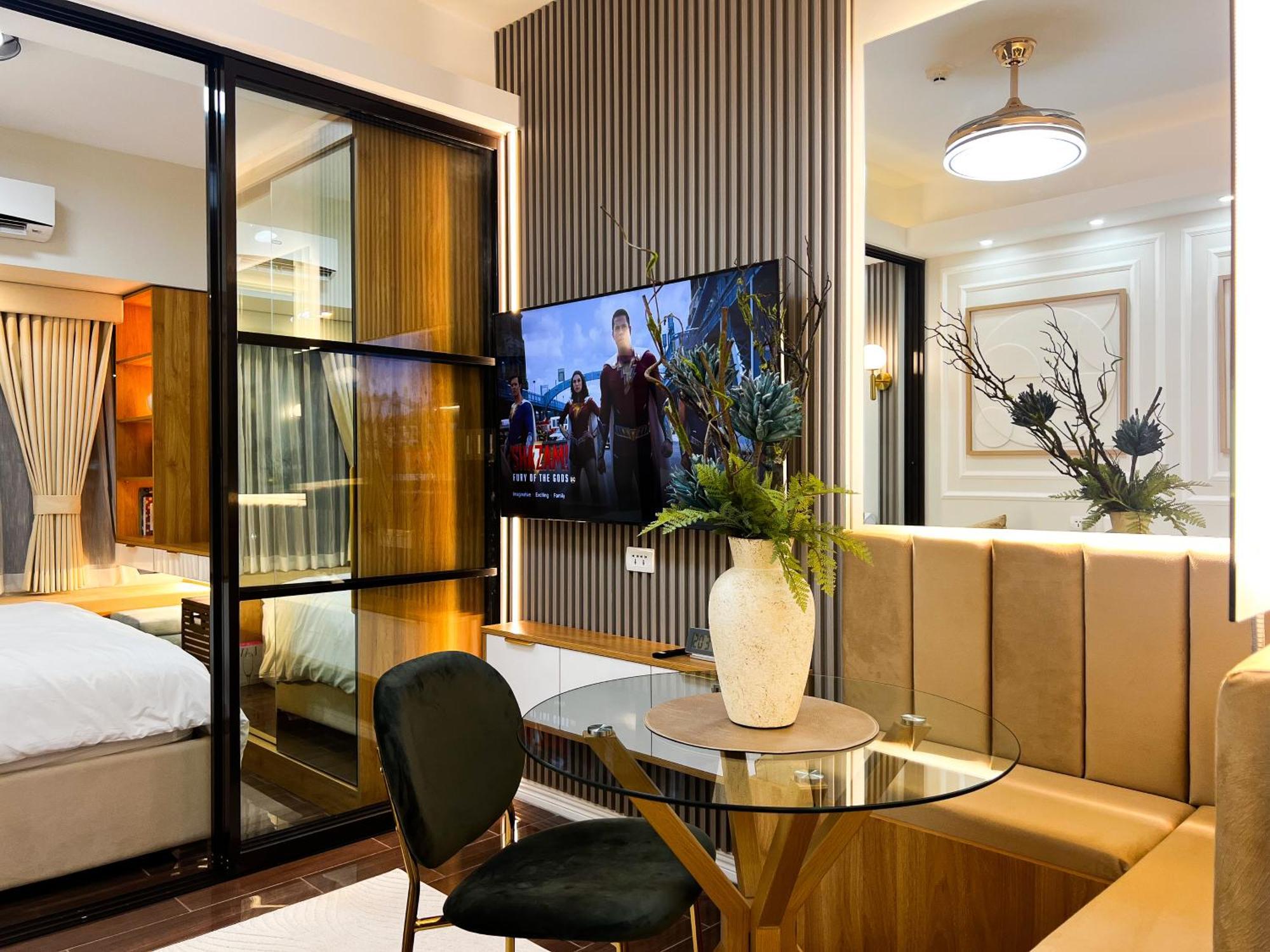Brand New Casa Airabella With Netflix & Makati Skyline Apartment Manila
