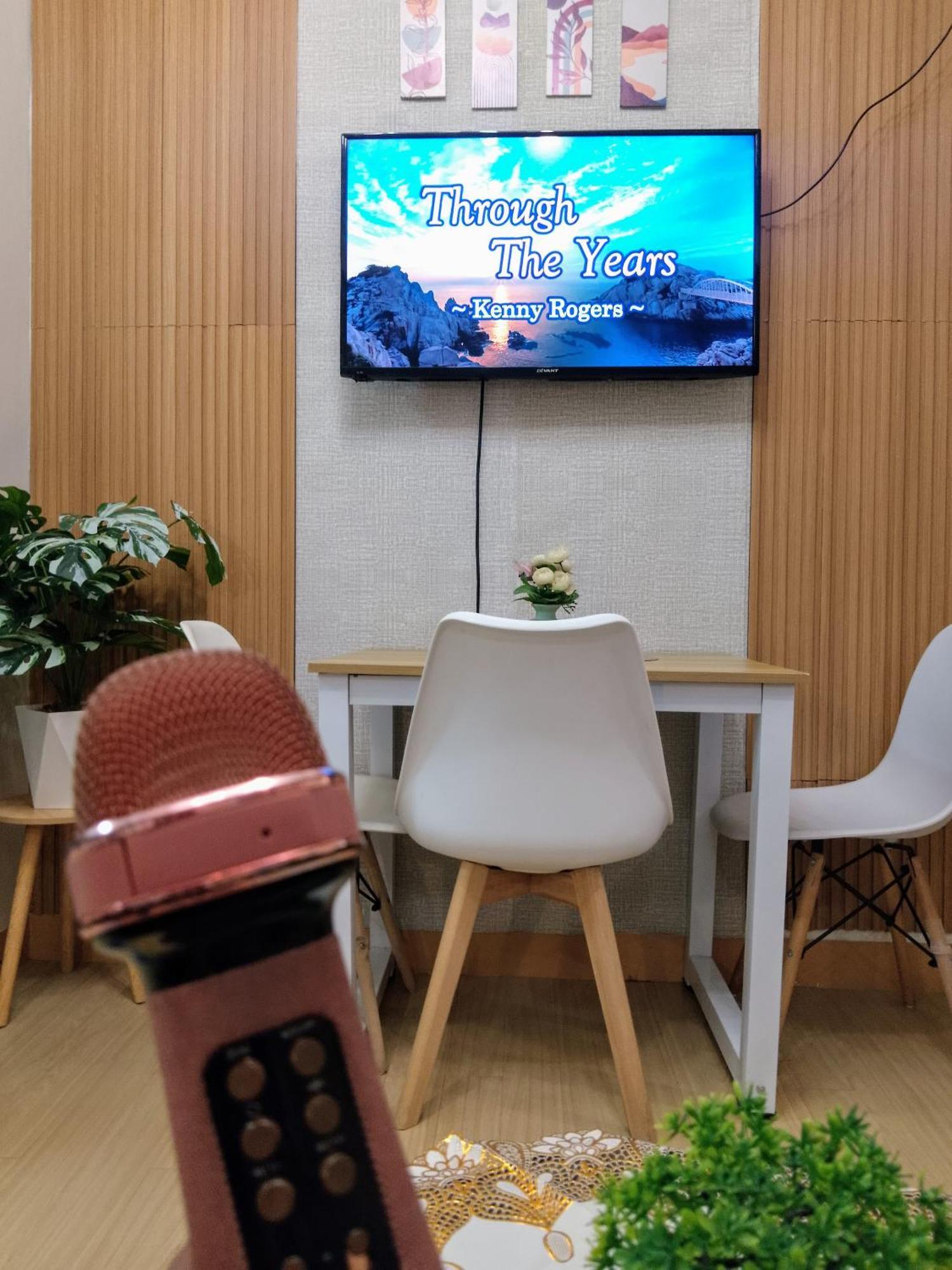 Apartment Eiya's Staycation @ Trees Residences 1bedroom Manila