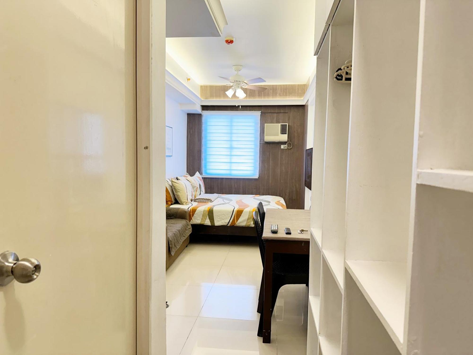 King Bed At Pine Crest #t3-439 Near Mall *