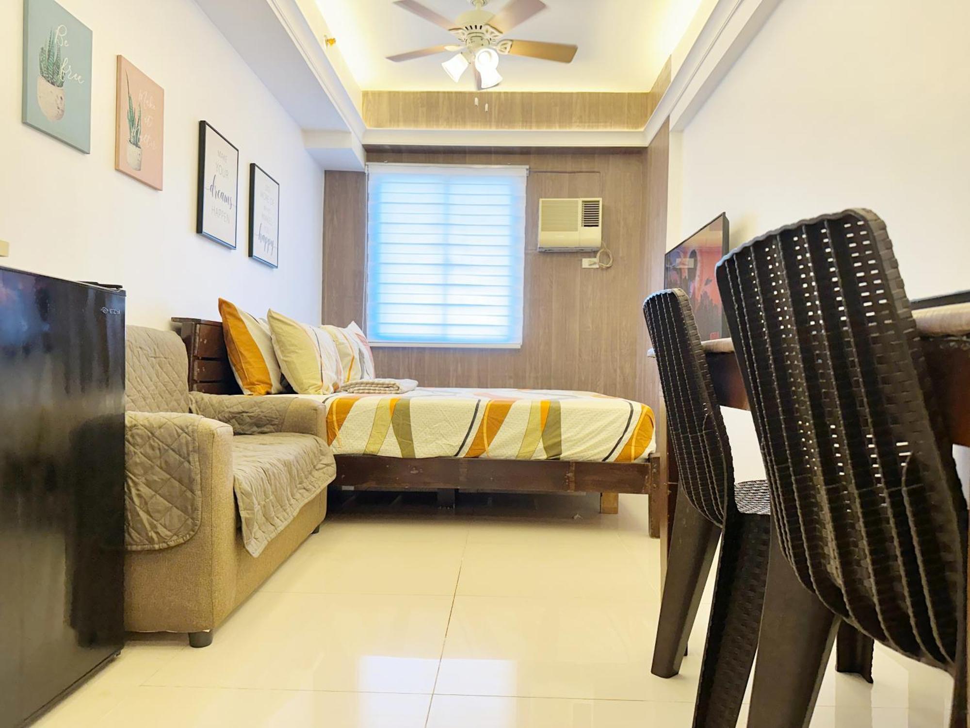 King Bed At Pine Crest #t3-439 Near Mall Apartment *