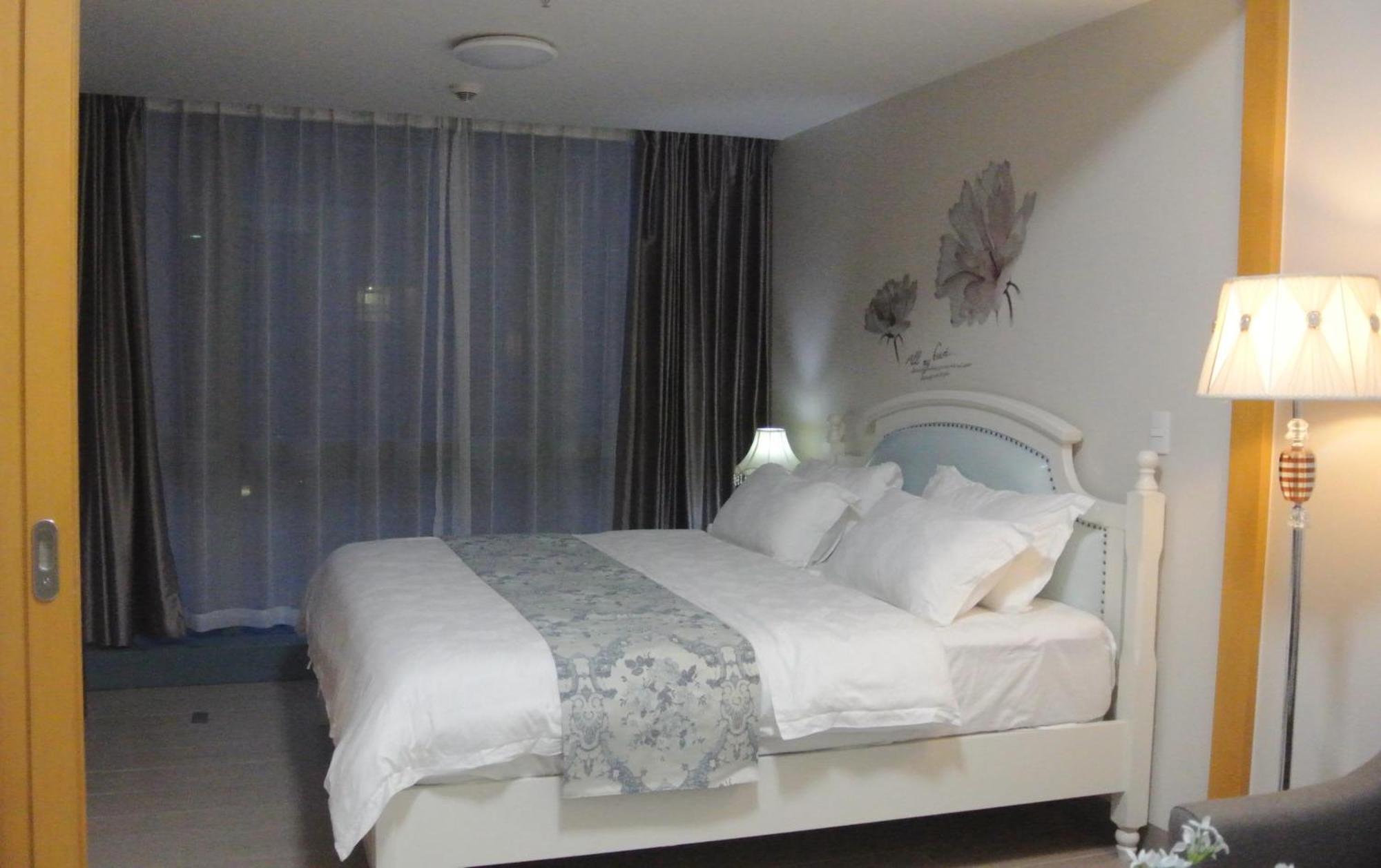 Bgc One Uptown Apartment