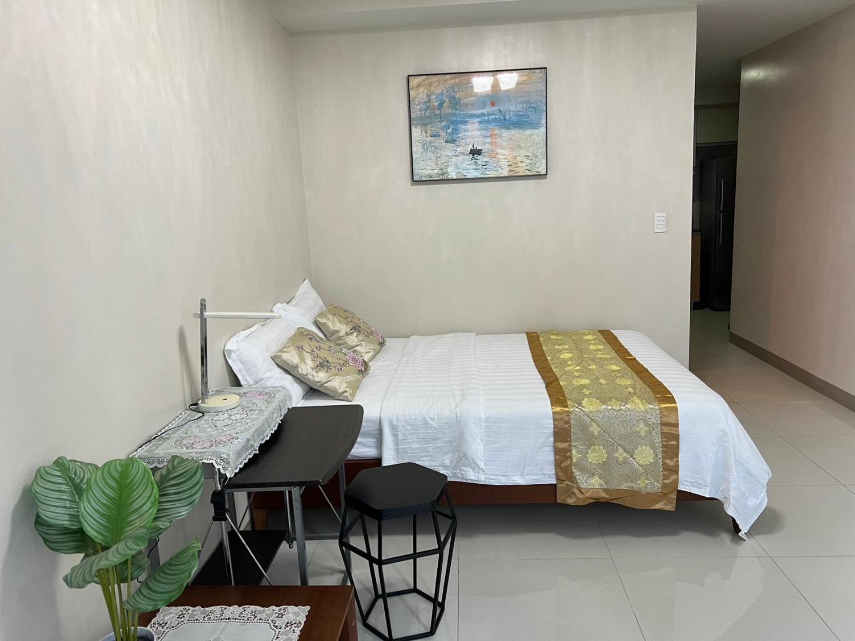 Bgc One Uptown Apartment Manila
