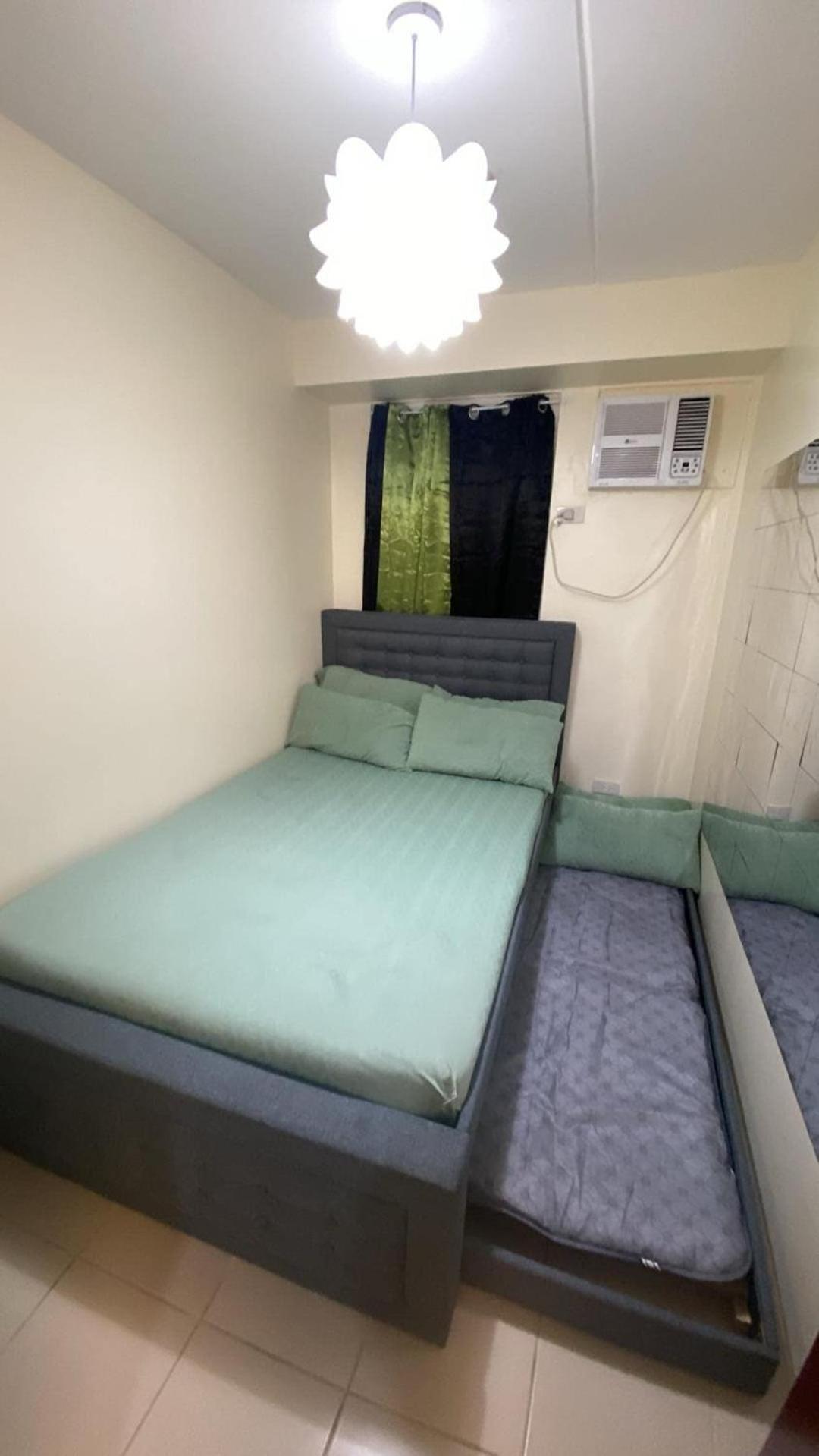 Jelyn Staycation At Urban Deca Homes