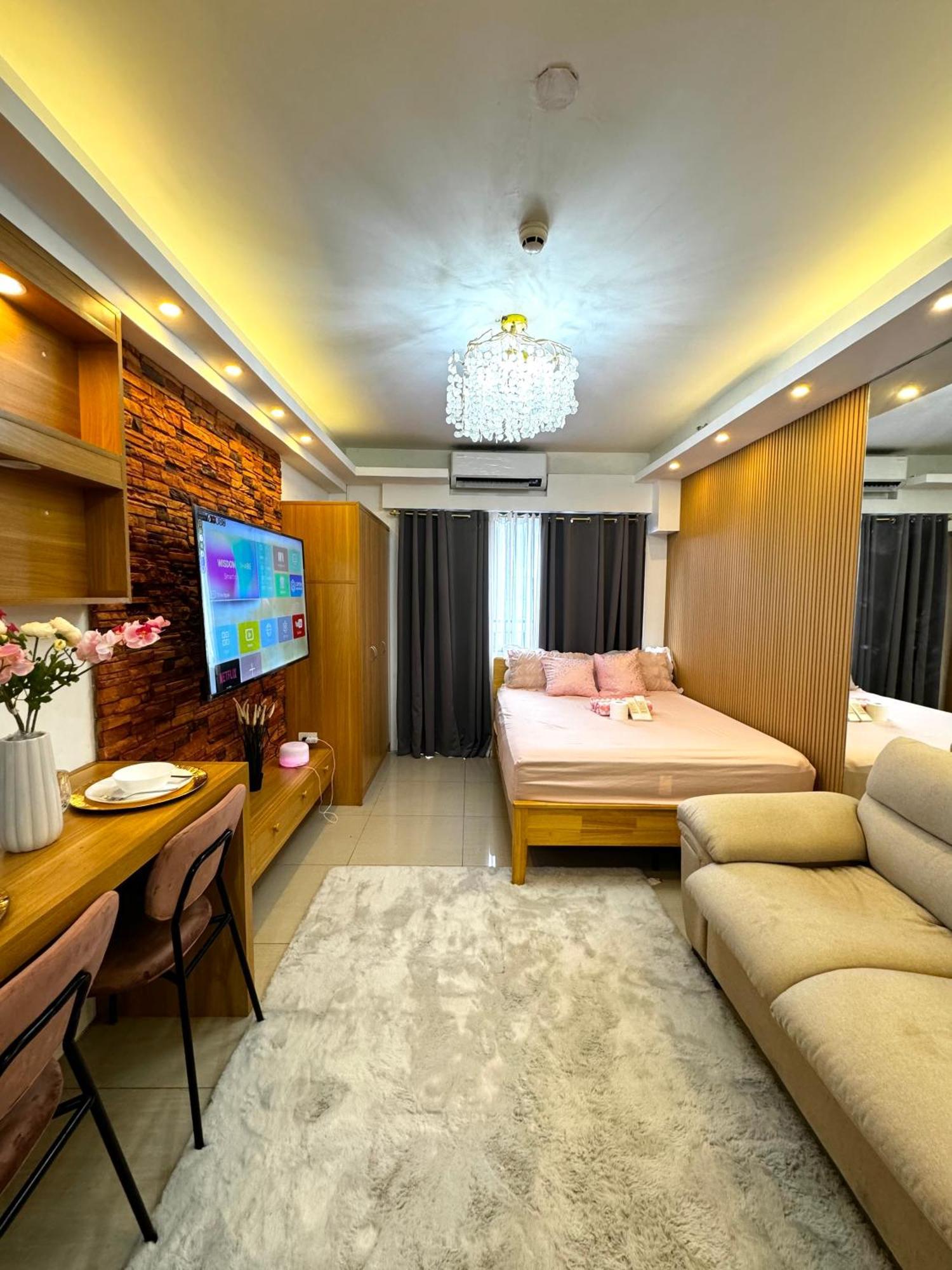 European Inspired Shore 2 Residences Apartment
