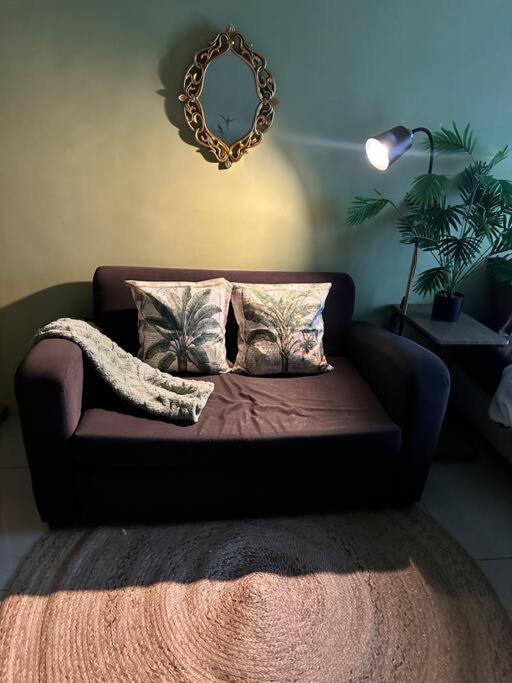 Tropical Haven In Makati Cbd Apartment Manila
