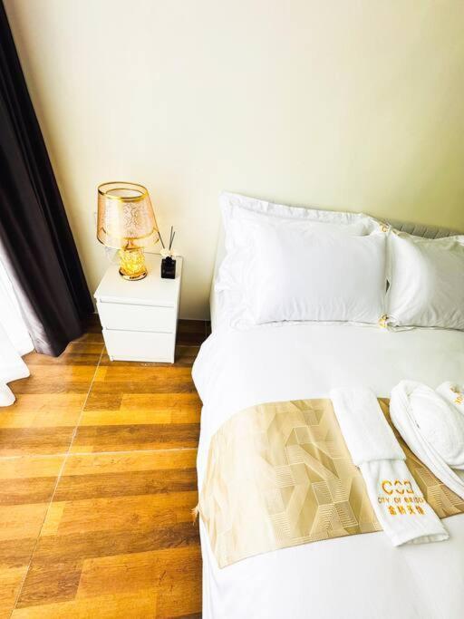 Apartment Luxury Near Of Dreams Solaire Naia Moa- Of Bridge Manila