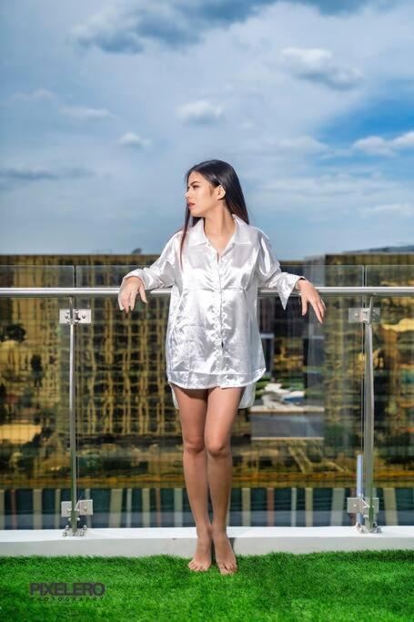 Luxury Near Of Dreams Solaire Naia Moa- Of Bridge Apartment Manila