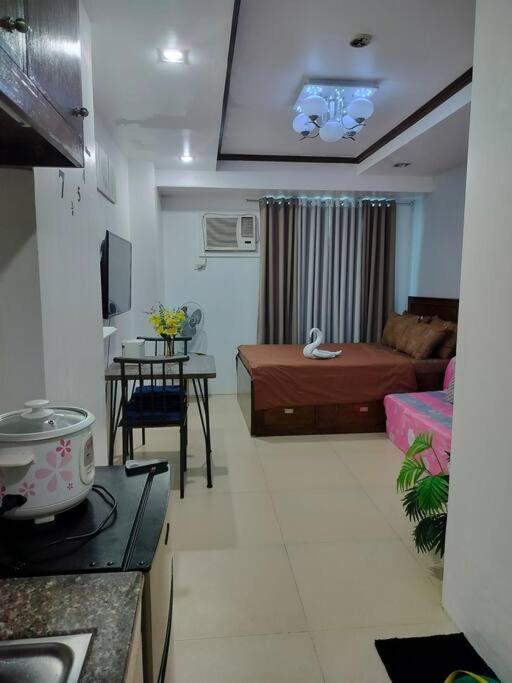 Apartment Mplace Staycation 1603 Tower A *