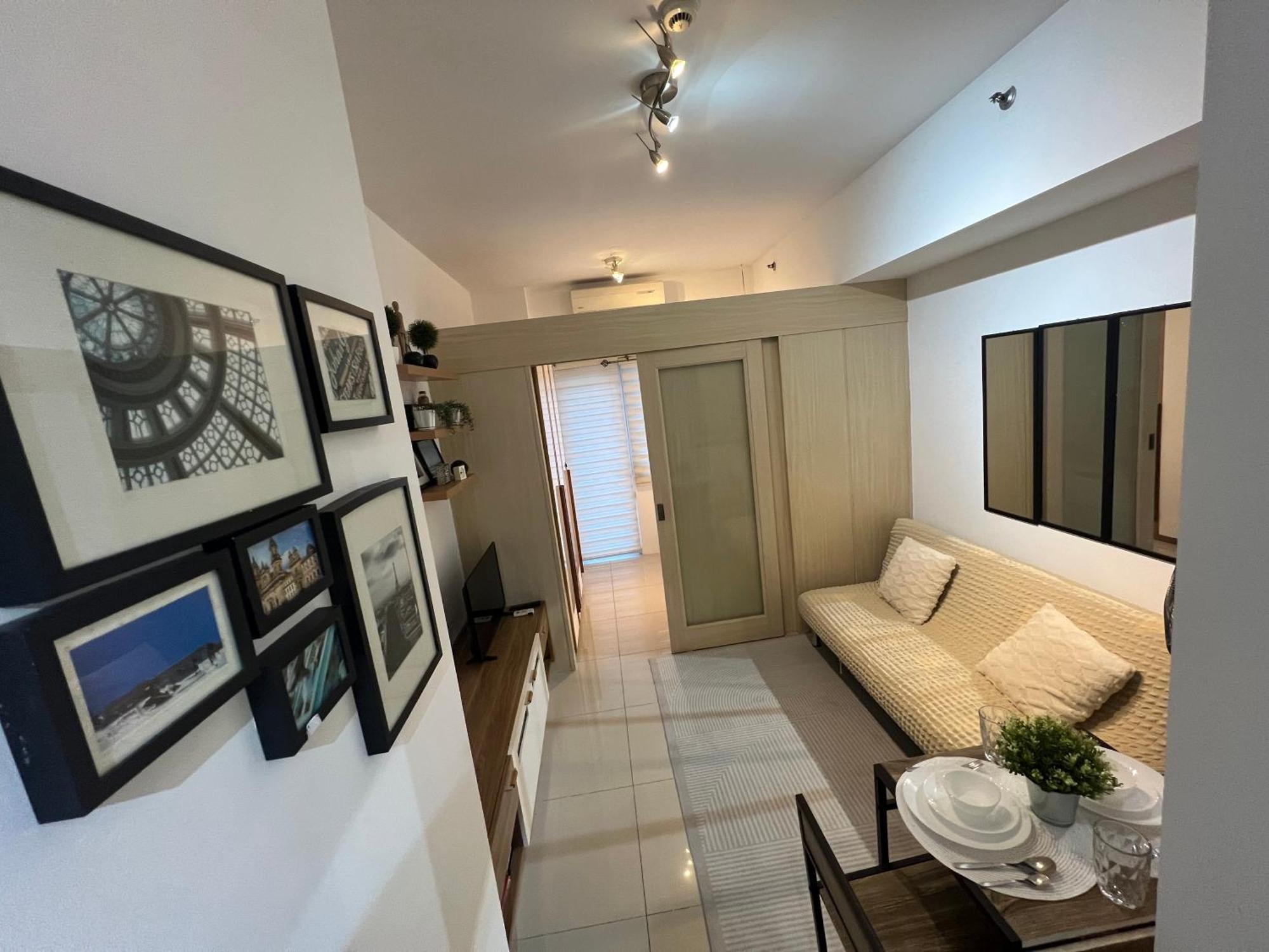 Apartment Makati High Rise 1 Bedroom With Balcony
