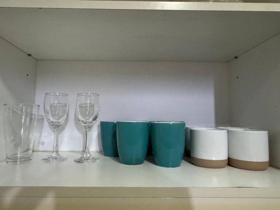 Budget In 81 Newport Near Terminal 1 Bedroom C6-3h *