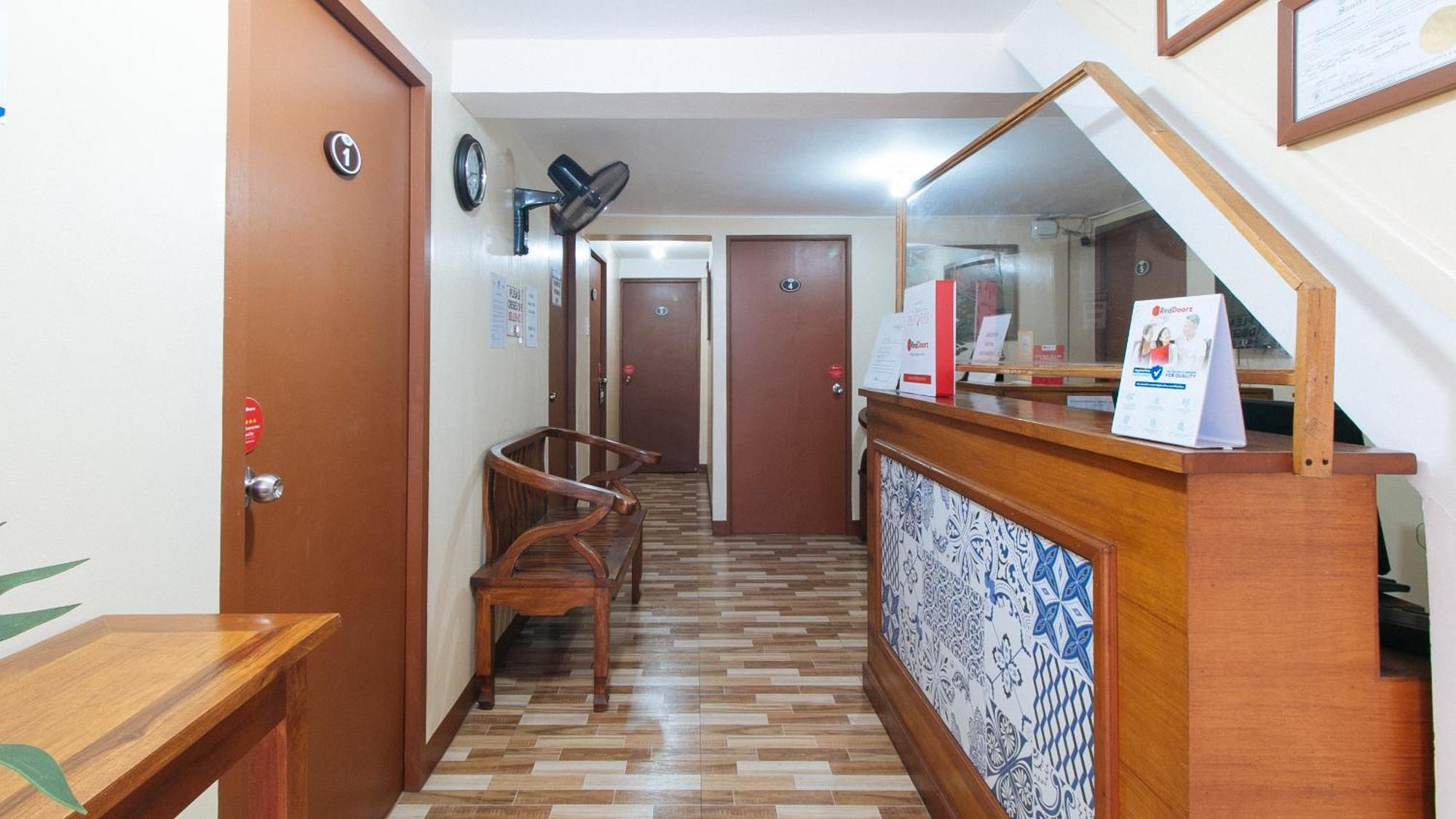 Hotel Reddoorz Near Pnr Espana Station