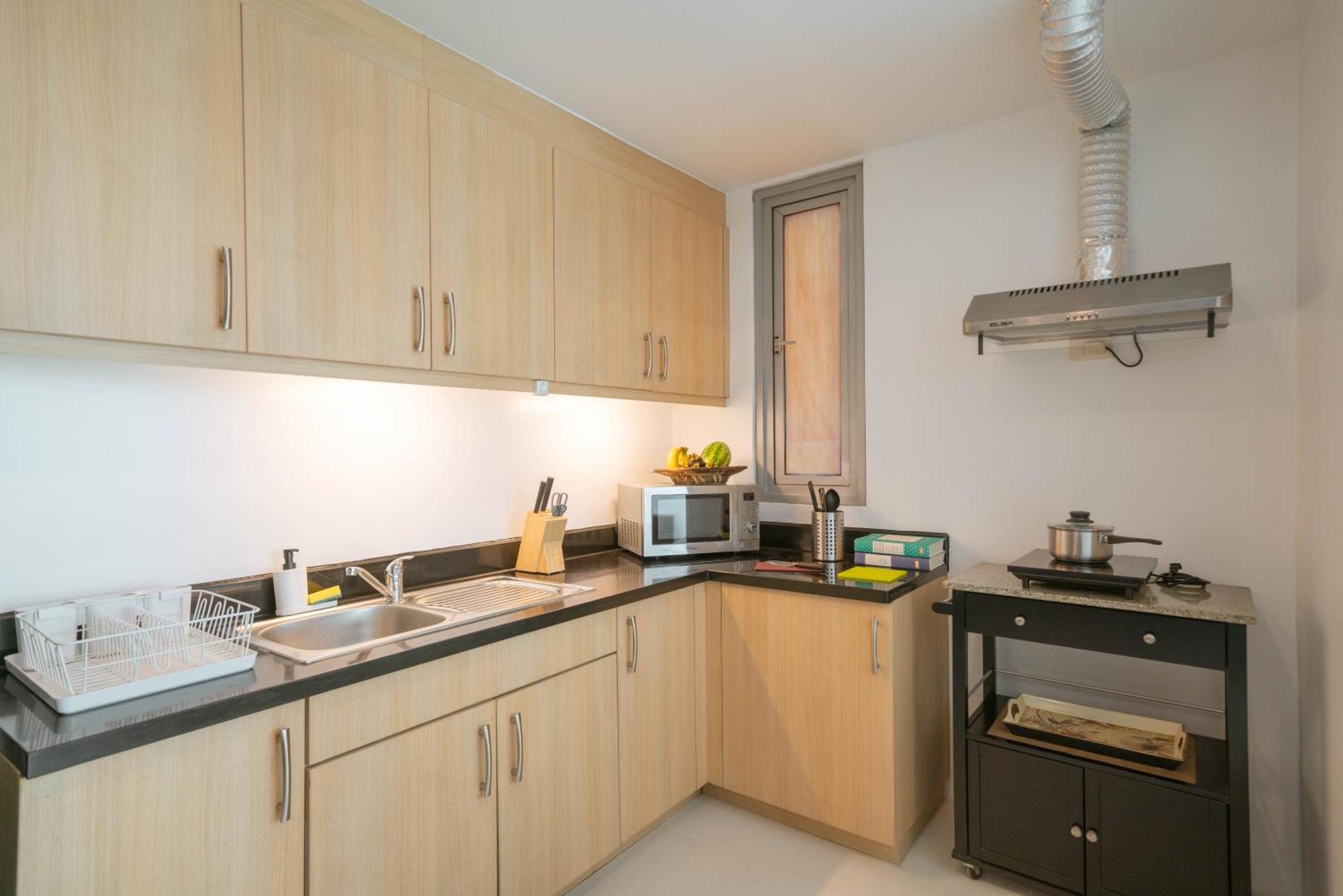 Apartment Prime Avant Bgc Location By Ph Staycation