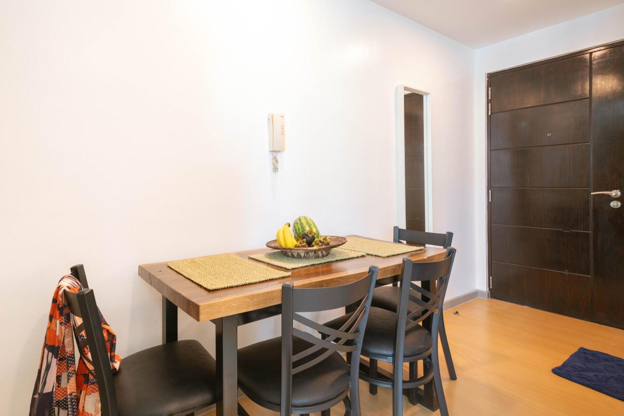 Apartment Prime Avant Bgc Location By Ph Staycation