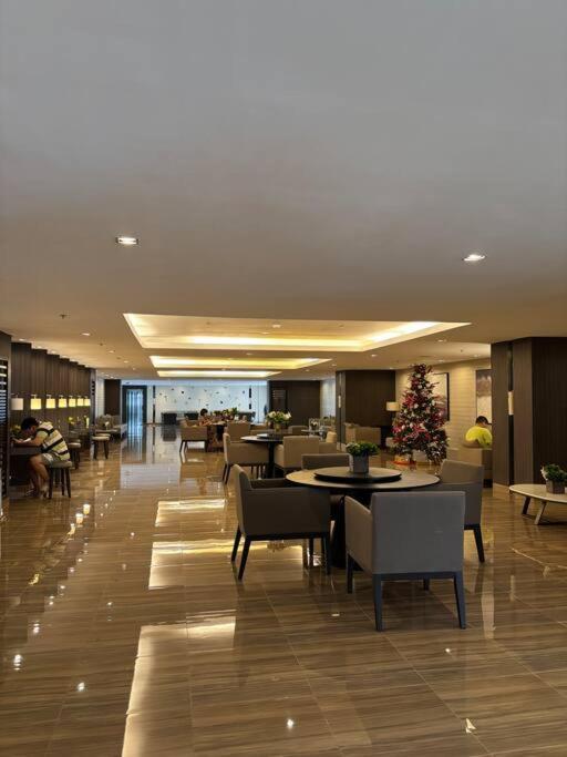 R7 Premier - 1 Bedroom In Air Residences